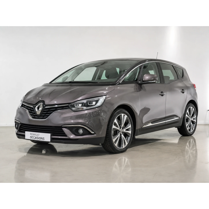 Renault Scénic TCe 140 GPF de demostración en sala de exposición clara y comercial